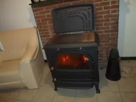 Nouveau poele a charbois et bois